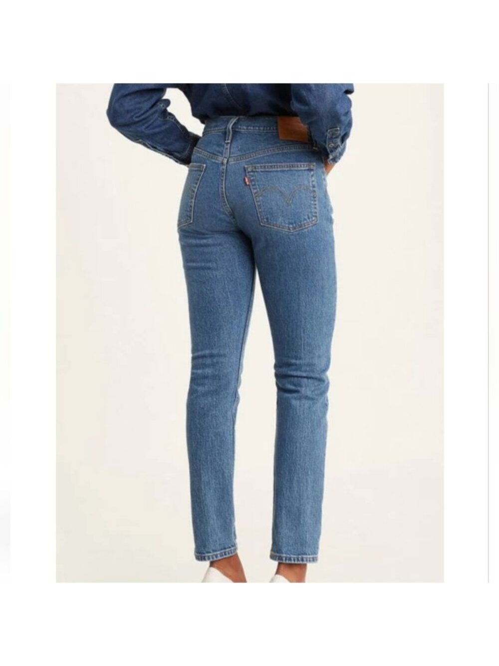 Levis 501 Skinny Med wash Distressed button fly Jeans